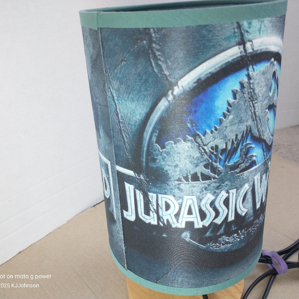 Jurassic World Desk Table Lamp LED Light Bulb Wooden Base- Open Box - Picture 4 of 6